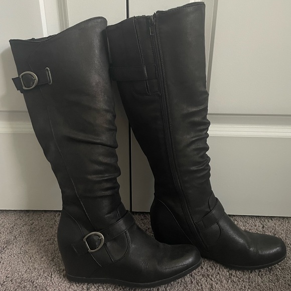 Women’s knee-high black boots, size 7.5 - Picture 2 of 6
